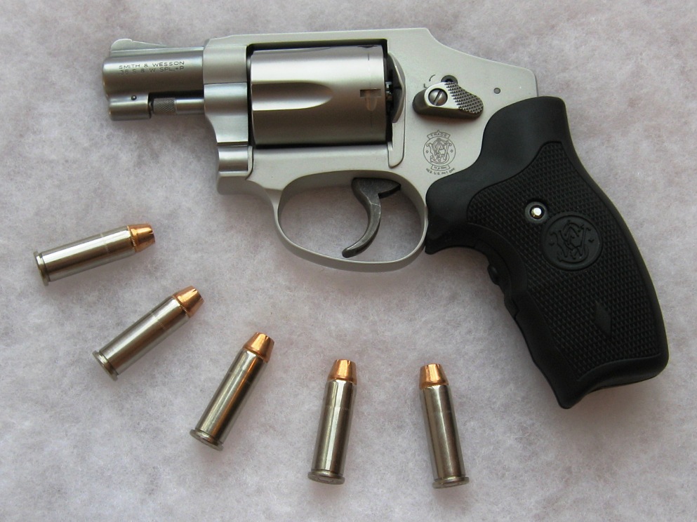 Smith & Wesson 642 SKU 10186A handgun